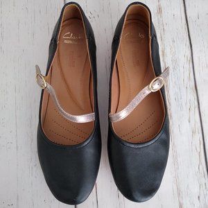 Clarks Metallic Strap Maryjanes 10